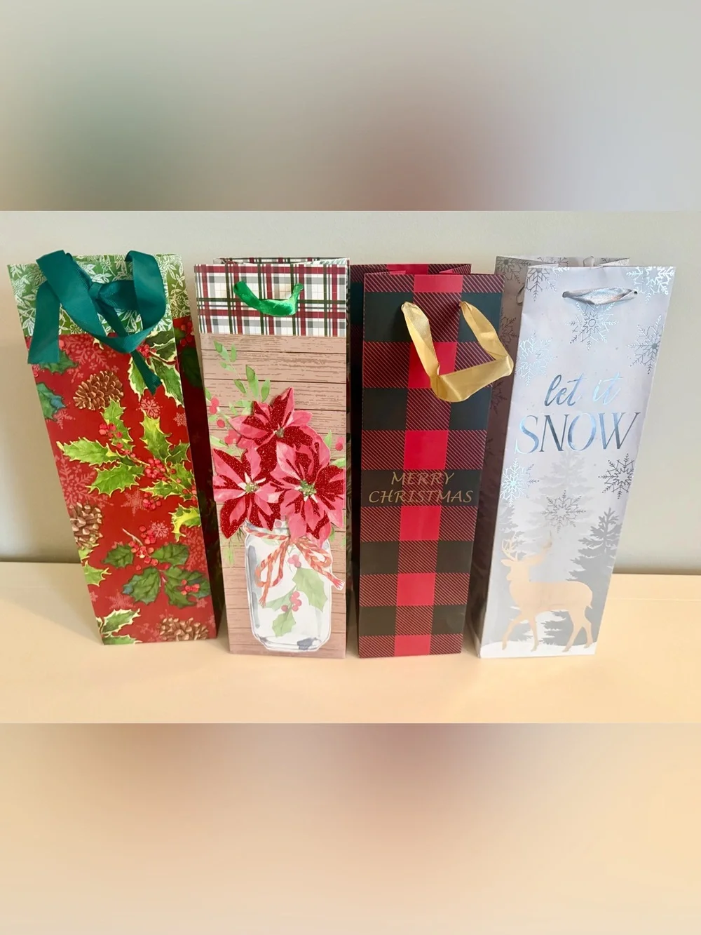 Set of 18 Festive Christmas Gift Bags -Various Sizes